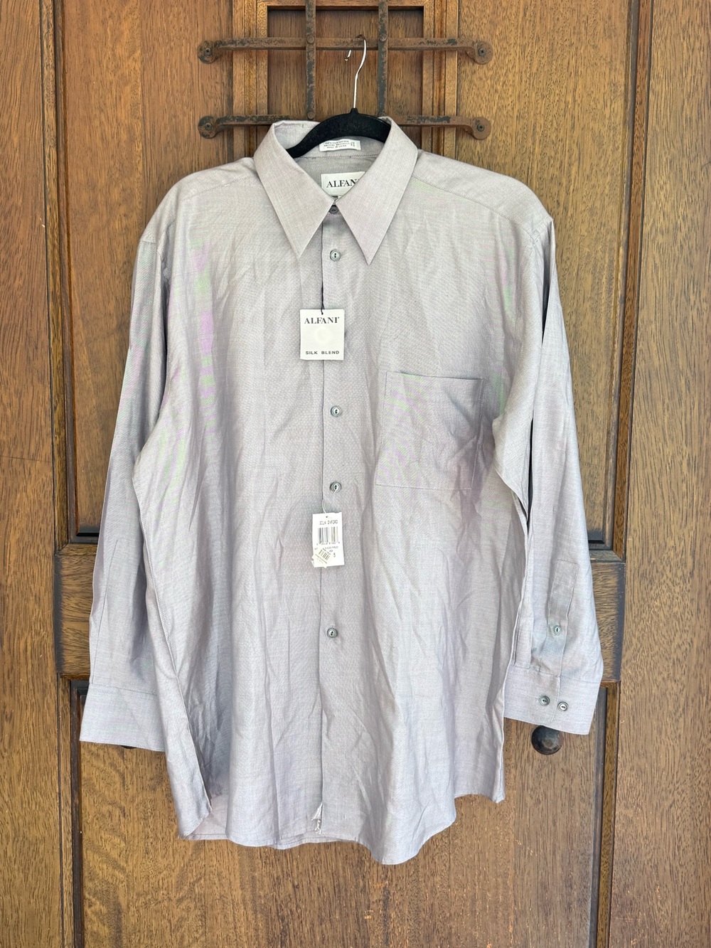 Alfani Men's Button-Down Dress Shirt in Light Gray Size 32- 33